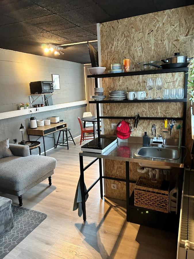 The Little Guesthouse Downtown - Keflavik Airport Экстерьер фото