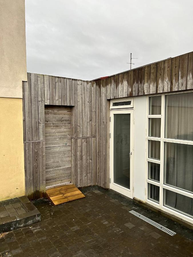 The Little Guesthouse Downtown - Keflavik Airport Экстерьер фото
